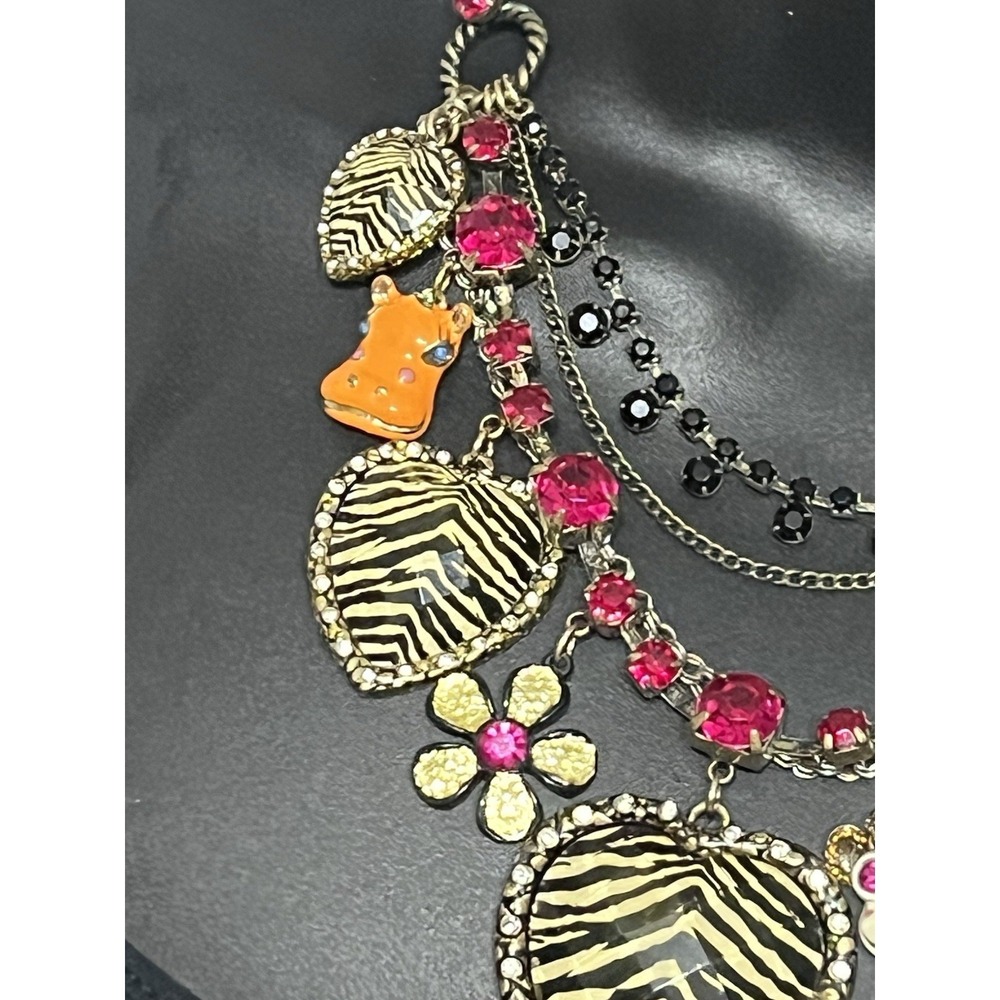 Betsey Johnson Safari Animal Charm Statement Necklace Zebra Heart - Picture 10 of 16